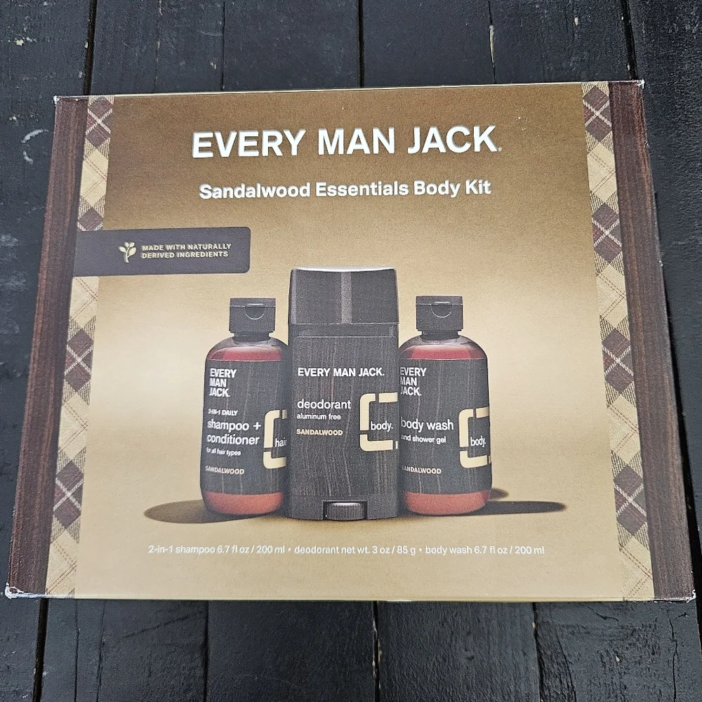 Every Man Jack NWT Sandalwood Essentials Body Kit Men's Gift Set Shampoo